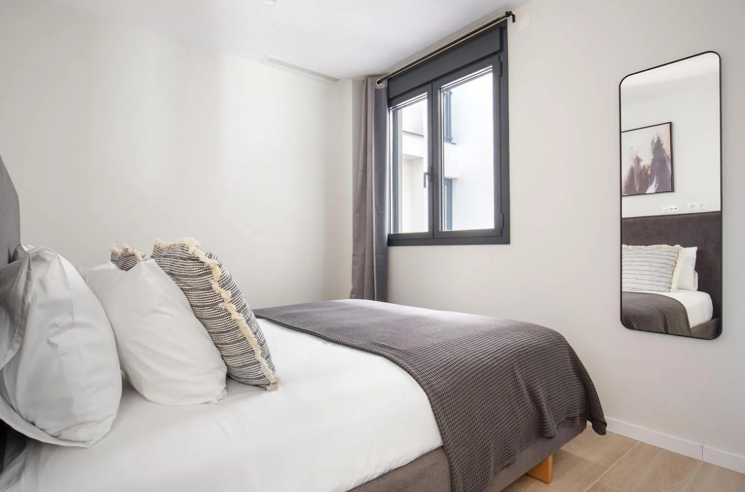 Διαμέρισμα Galvany 3Br W Doorman Private Terrace Bcn-117 Βαρκελώνη